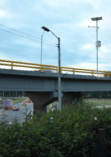 Autopista Norte LED Solar Sylvania - Colombia